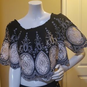 Hesperus embroidery crop top